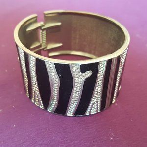 Cuff bracelet black and silver